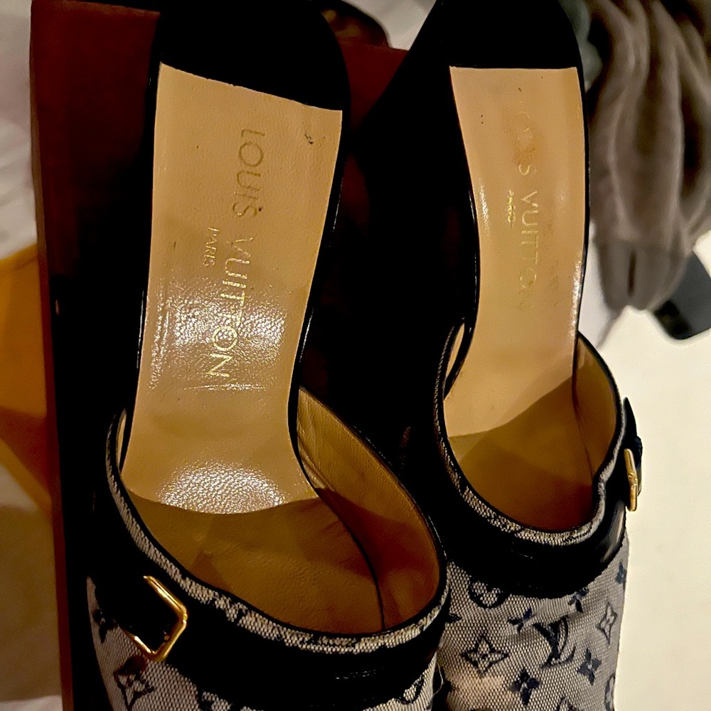 Authentic Louis Vuitton shoes